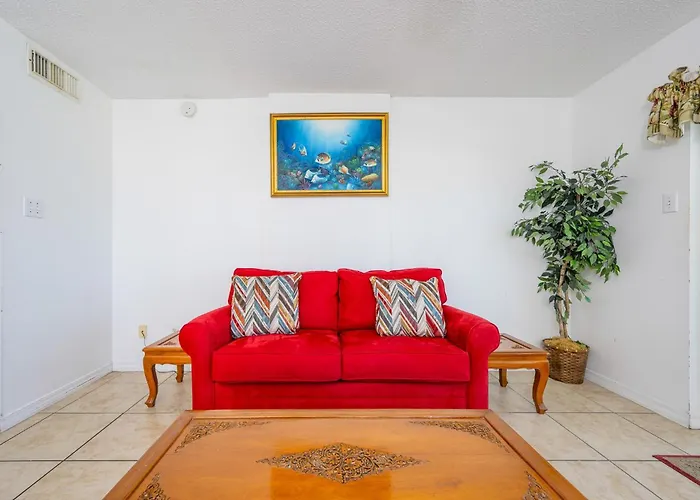Royal Palms 708 *