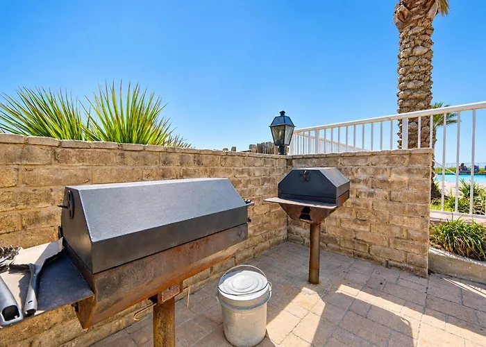 Royal Palms 708